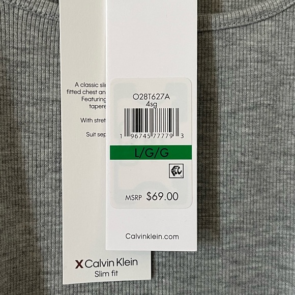 NWT Calvin Klein Gray Long Sleeve, Cropped Top, Slim, women’s size large - Picture 9 of 13
